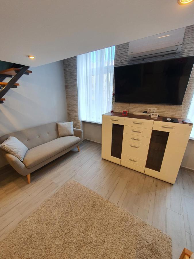 Belvarosi Exkluziv Loft ديبريتْسين المظهر الخارجي الصورة